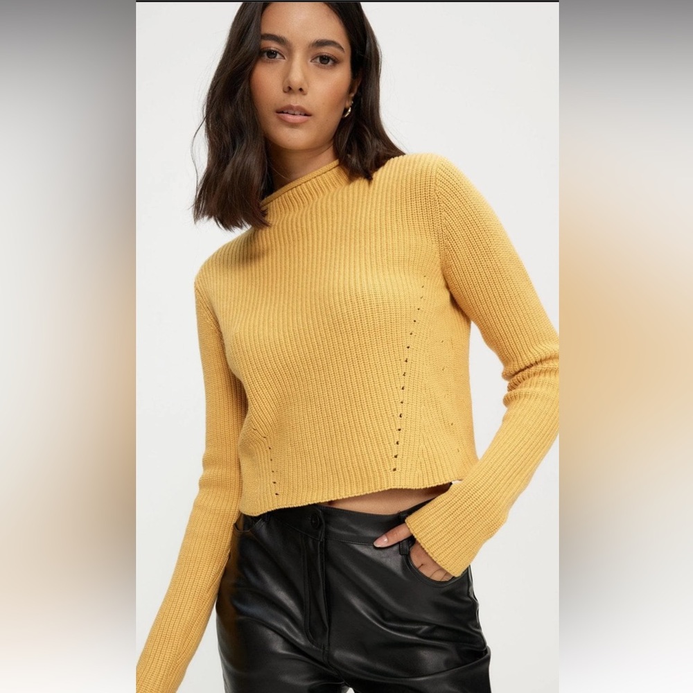 Kuwallatee Women's Mustard Sweater NWT